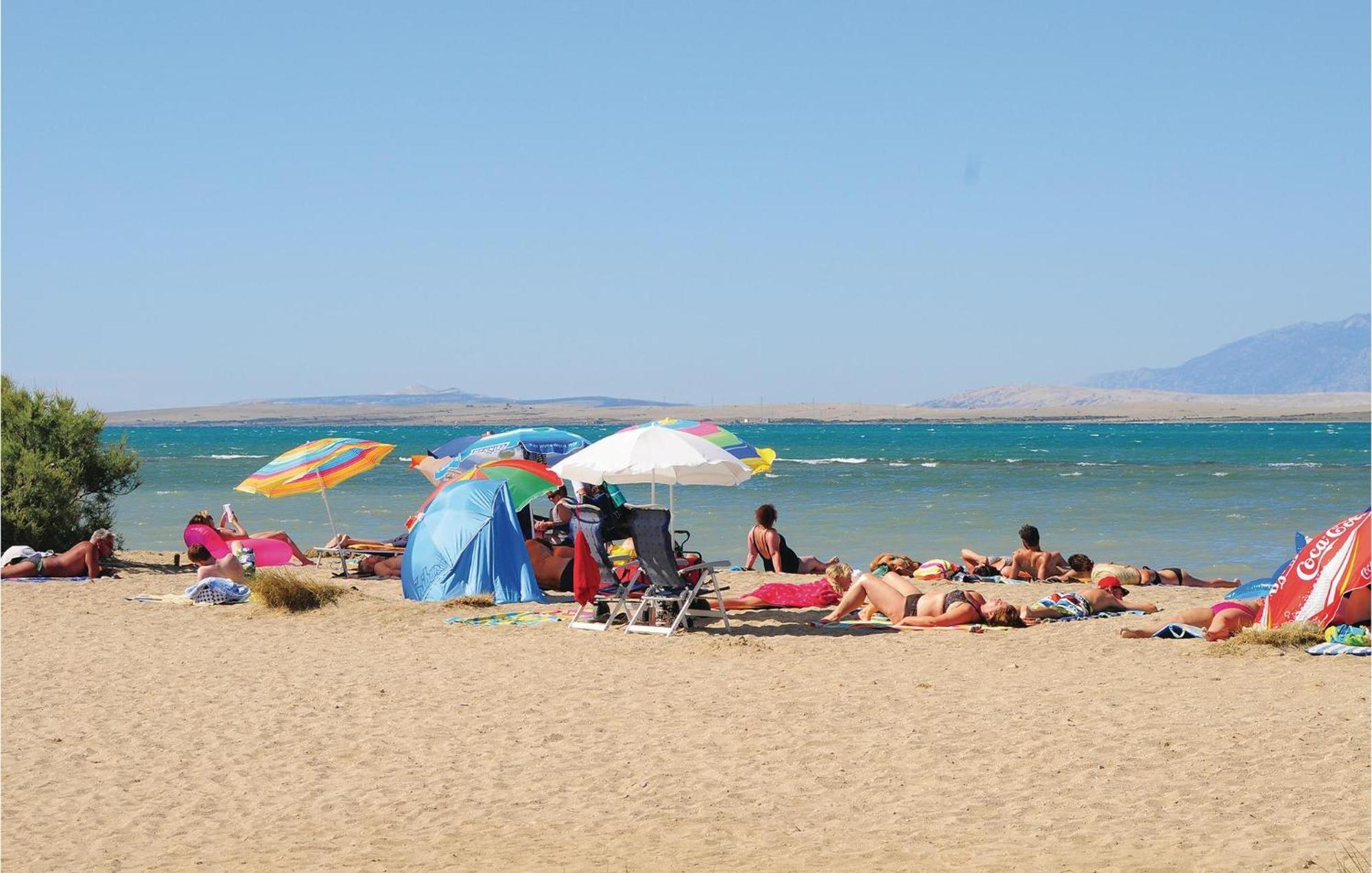 Nice Apartment In Vrsi-Mulo With Wifi Bagian luar foto