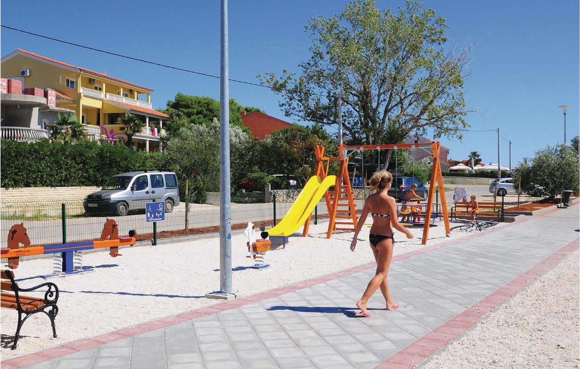 Nice Apartment In Vrsi-Mulo With Wifi Bagian luar foto
